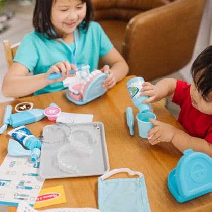 Melissa & Doug Super Smile Dentist Play Set, 25-Piece Dentist Kit with Oversized Teeth, Large Tools & Accessories, Kids Toys for Girls & Boys 3+ - New